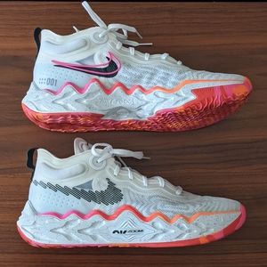 Nike Zoom GT Run Rawdacious size 11
, perfect for pickleball/ tennis/ workout